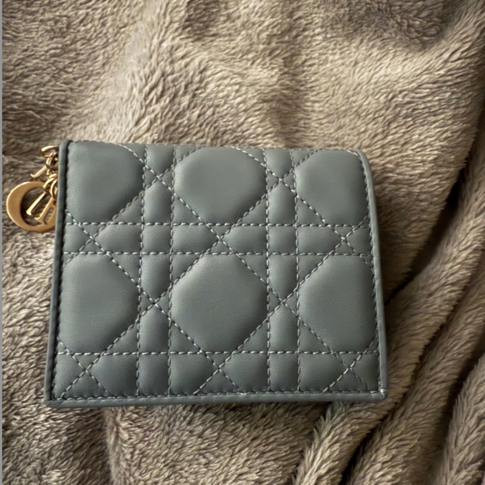 NWT Christian Dior Mini Lady Dior Gardenia Wallet in Cloud Blue Cannage Lambskin